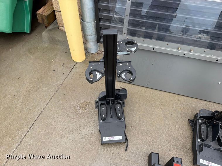 image for item EO8728 Law enforcement equipment