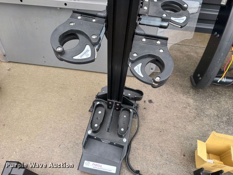 image for item EO8728 Law enforcement equipment
