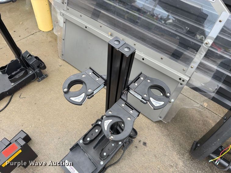 image for item EO8728 Law enforcement equipment