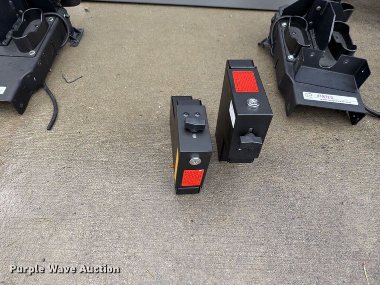 image for item EO8728 Law enforcement equipment
