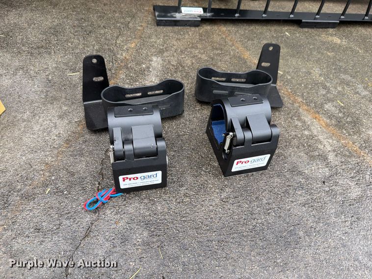 image for item EO8728 Law enforcement equipment