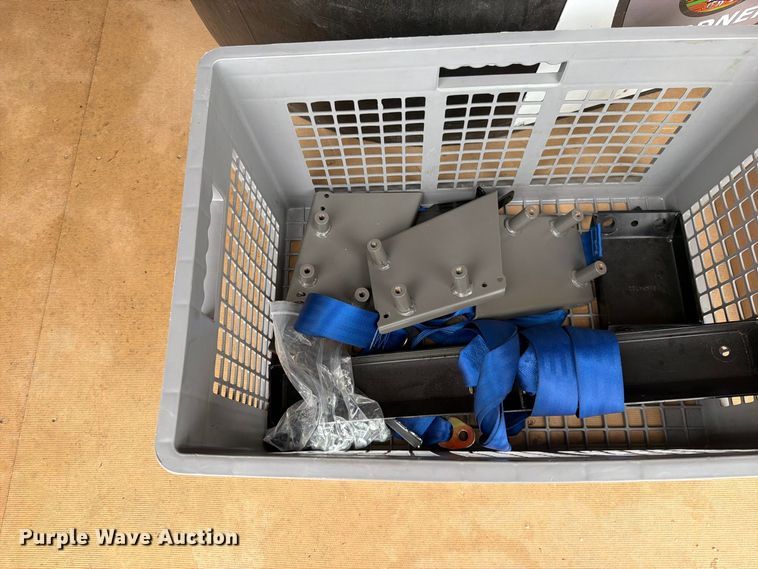 image for item EO8728 Law enforcement equipment