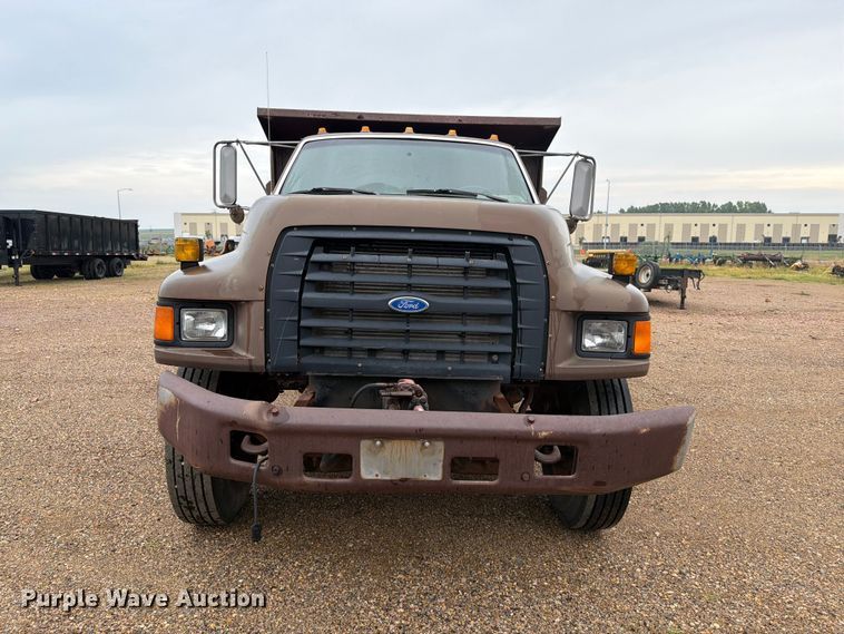 image for item ER1998 1995 Ford F800 dump truck