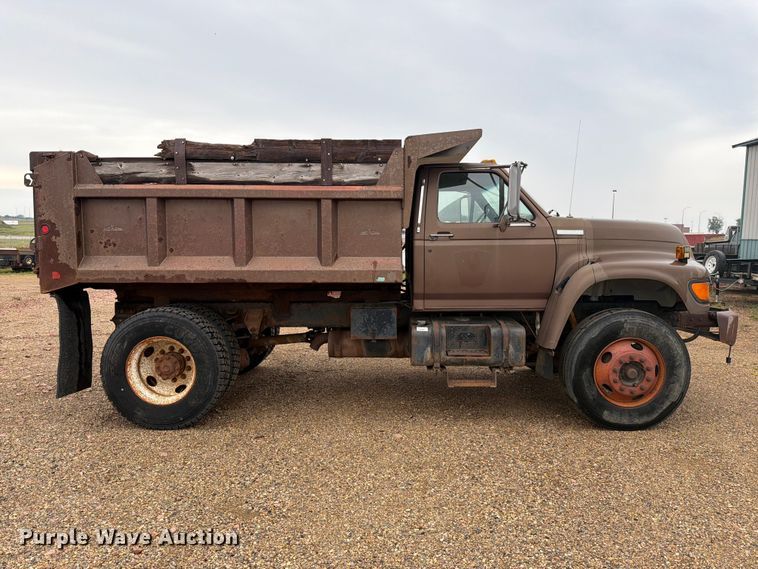 image for item ER1998 1995 Ford F800 dump truck
