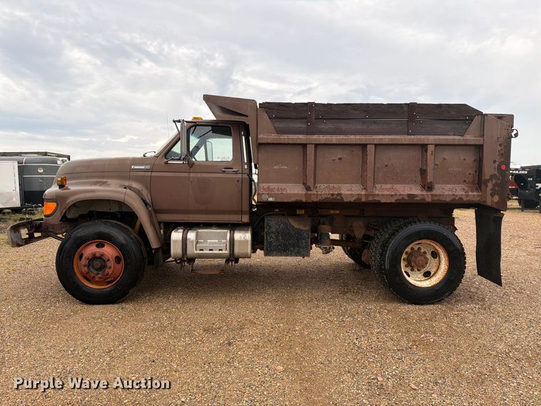 image for item ER1998 1995 Ford F800 dump truck