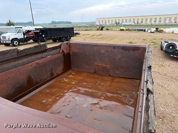 image for item ER1998 1995 Ford F800 dump truck