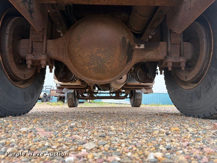 image for item ER1998 1995 Ford F800 dump truck