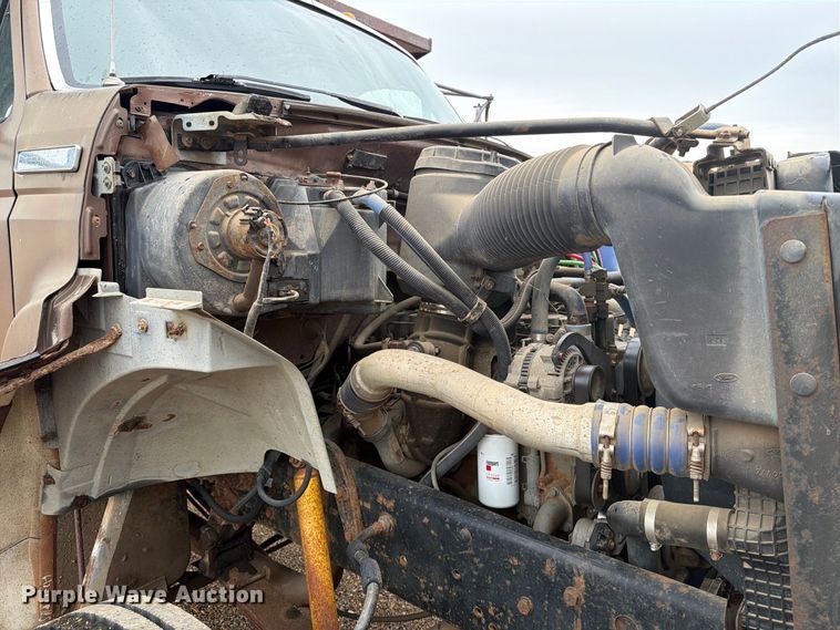 image for item ER1998 1995 Ford F800 dump truck