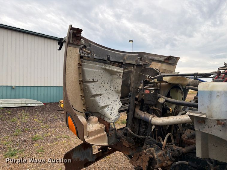 image for item ER1998 1995 Ford F800 dump truck