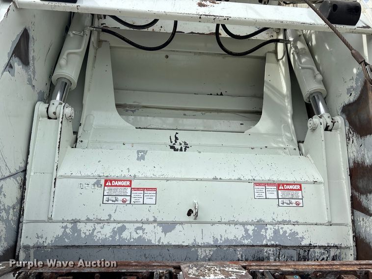 image for item ER3184 2025 Kenworth T480 refuse truck