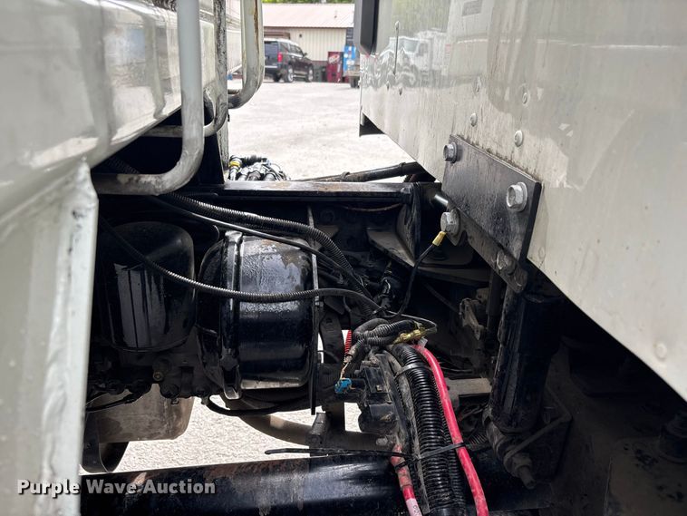 image for item ER3184 2025 Kenworth T480 refuse truck