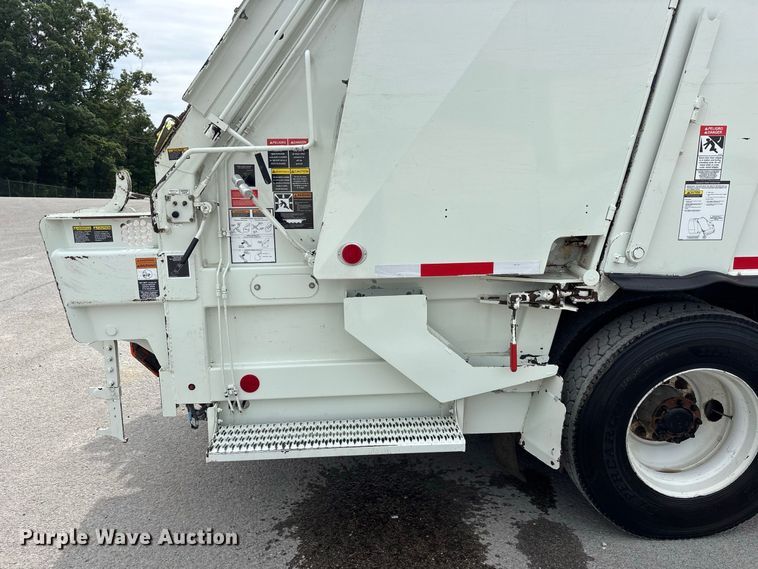 image for item ER3184 2025 Kenworth T480 refuse truck