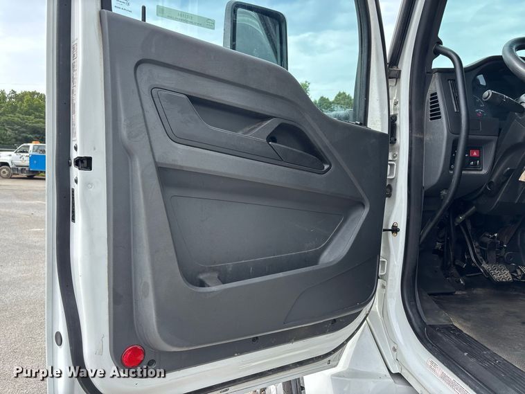 image for item ER3184 2025 Kenworth T480 refuse truck