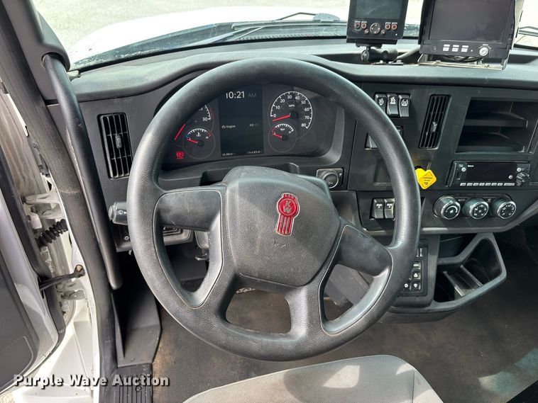 image for item ER3184 2025 Kenworth T480 refuse truck