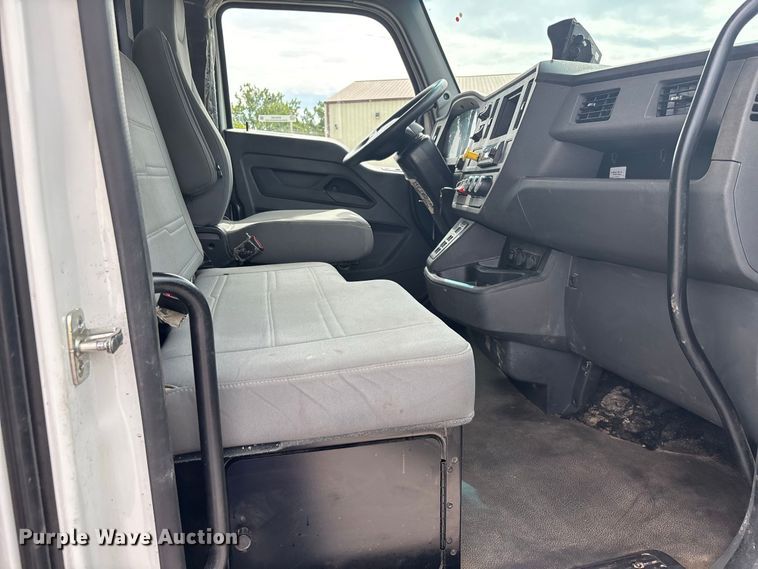 image for item ER3184 2025 Kenworth T480 refuse truck