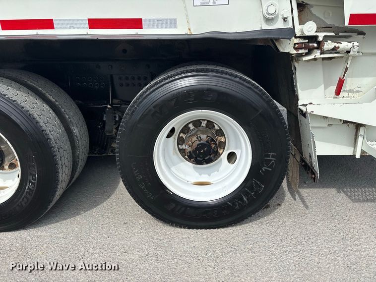 image for item ER3184 2025 Kenworth T480 refuse truck