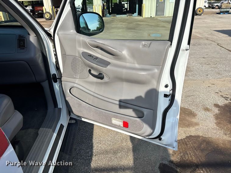 image for item ER3237 1998 Ford Expedition SUV