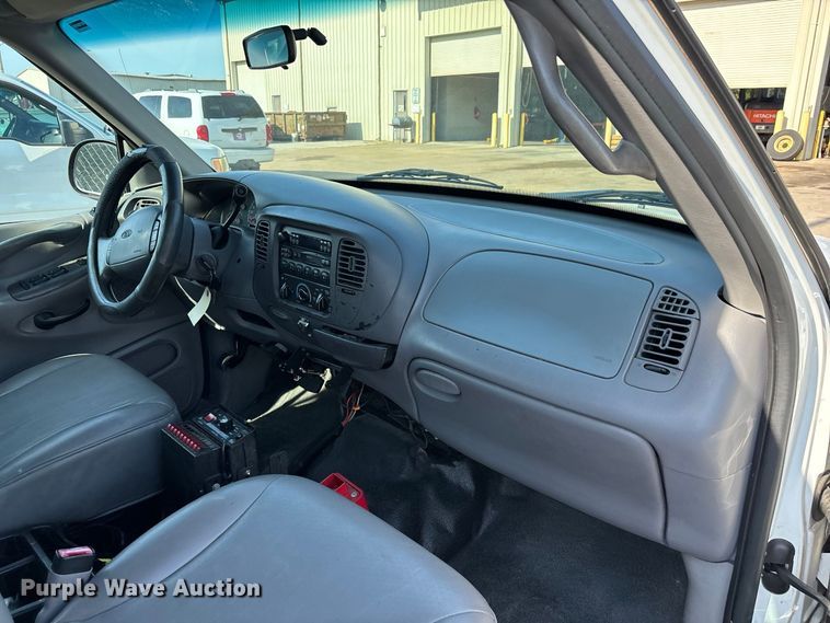 image for item ER3237 1998 Ford Expedition SUV