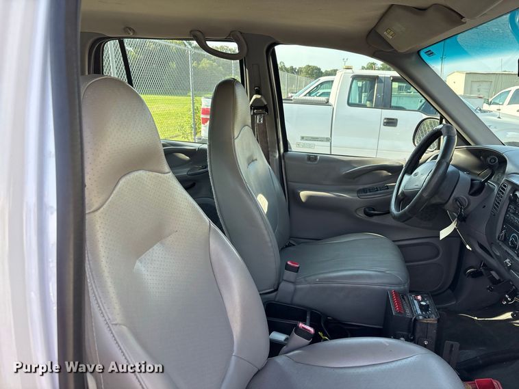 image for item ER3237 1998 Ford Expedition SUV