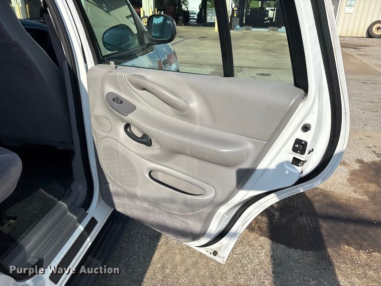 image for item ER3237 1998 Ford Expedition SUV