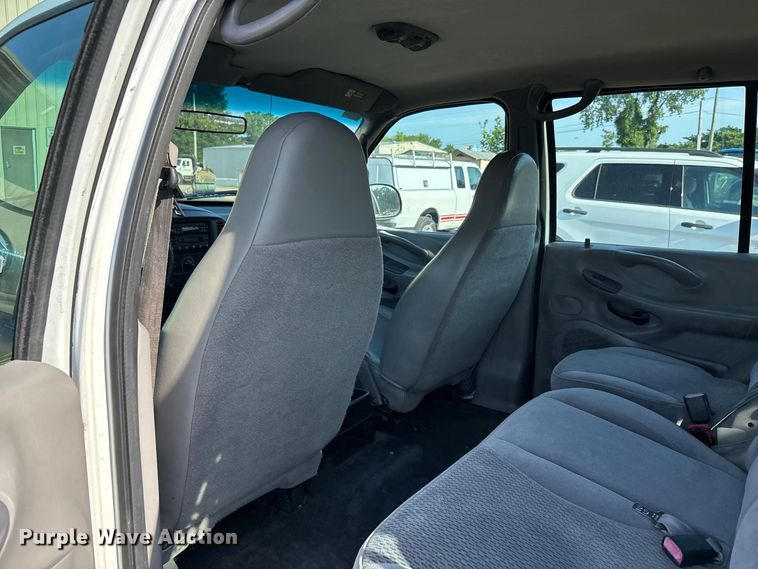image for item ER3237 1998 Ford Expedition SUV