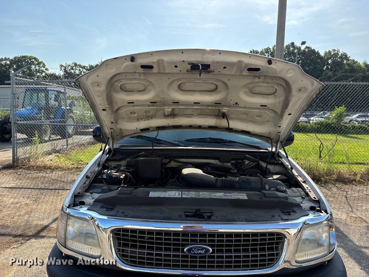 image for item ER3237 1998 Ford Expedition SUV