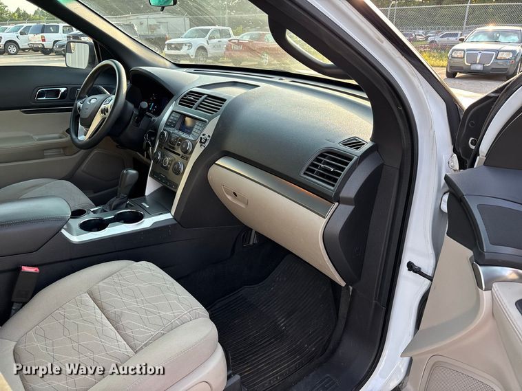 image for item ER3239 2015 Ford Explorer SUV