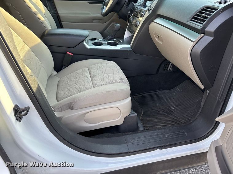 image for item ER3239 2015 Ford Explorer SUV
