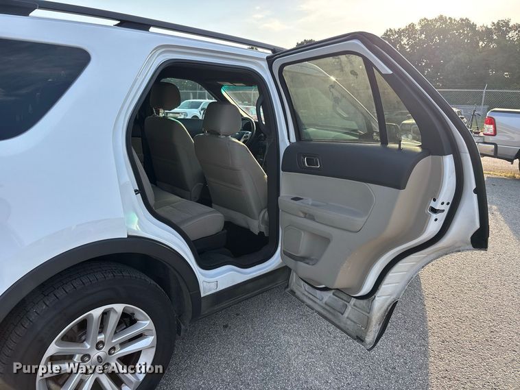 image for item ER3239 2015 Ford Explorer SUV