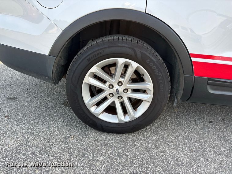 image for item ER3239 2015 Ford Explorer SUV