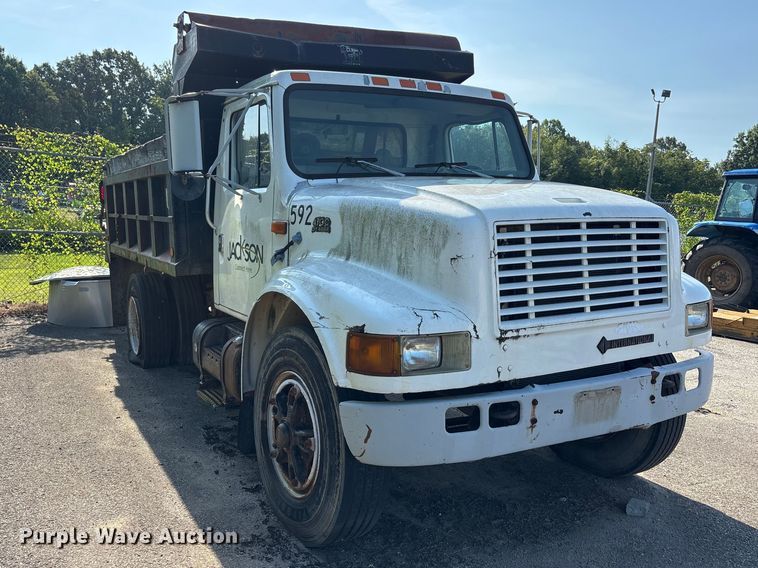 image for item ER3240 1997 International 4700 bucket truck