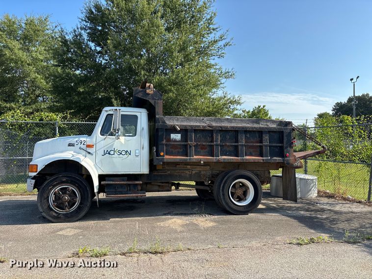 image for item ER3240 1997 International 4700 bucket truck