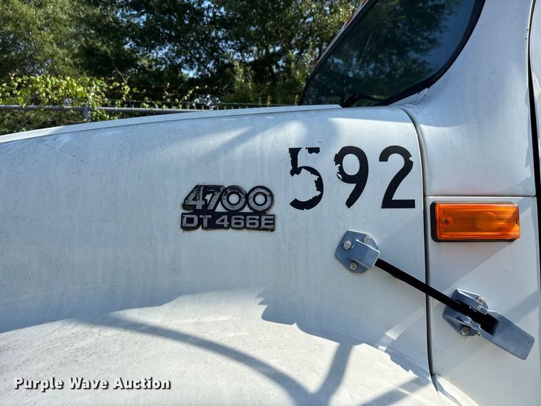 image for item ER3240 1997 International 4700 bucket truck