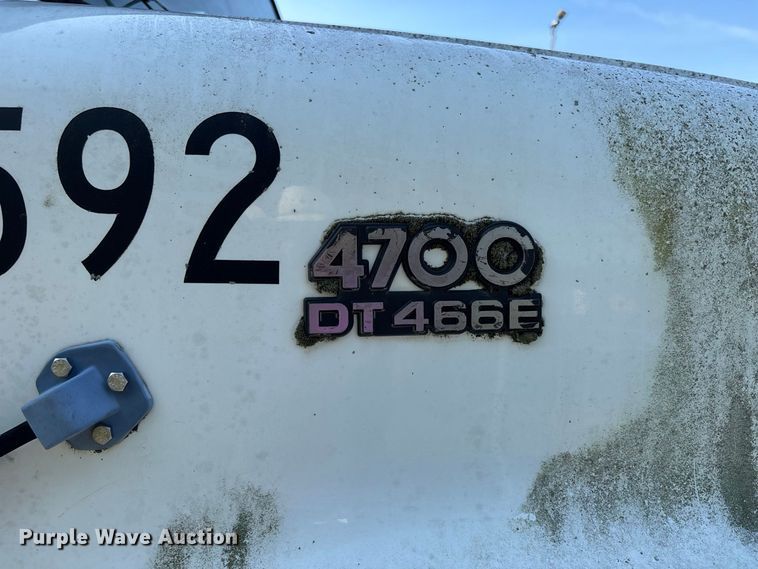 image for item ER3240 1997 International 4700 bucket truck