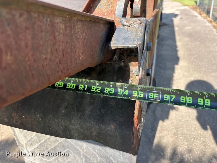 image for item ER3240 1997 International 4700 bucket truck