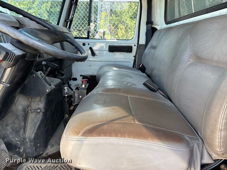 image for item ER3240 1997 International 4700 bucket truck