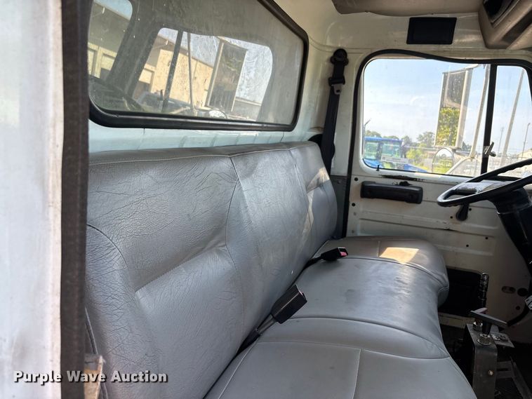 image for item ER3240 1997 International 4700 bucket truck