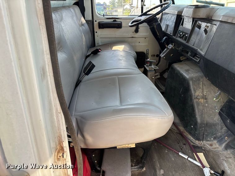 image for item ER3240 1997 International 4700 bucket truck