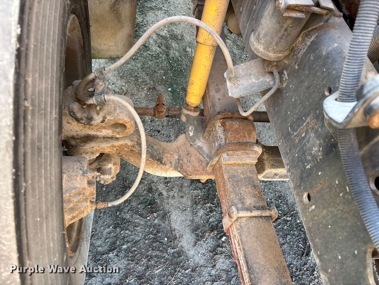 image for item ER3240 1997 International 4700 bucket truck