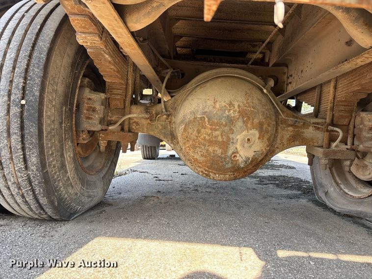 image for item ER3240 1997 International 4700 bucket truck