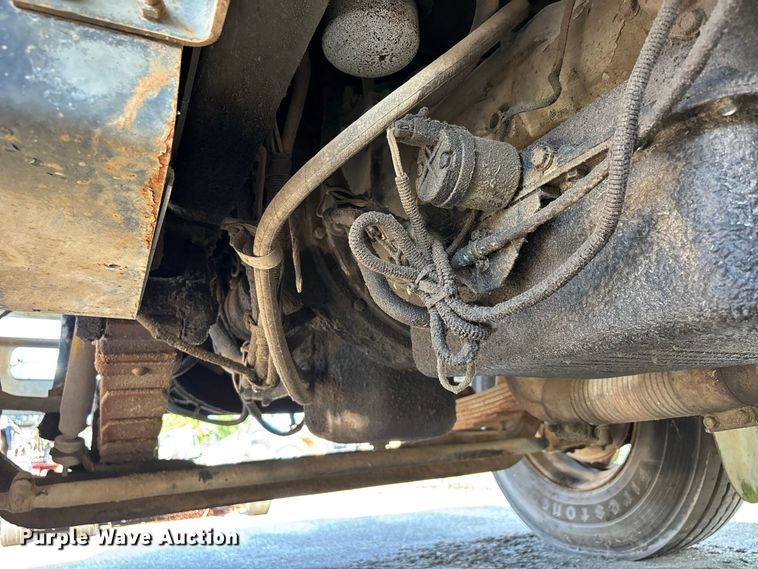 image for item ER3240 1997 International 4700 bucket truck