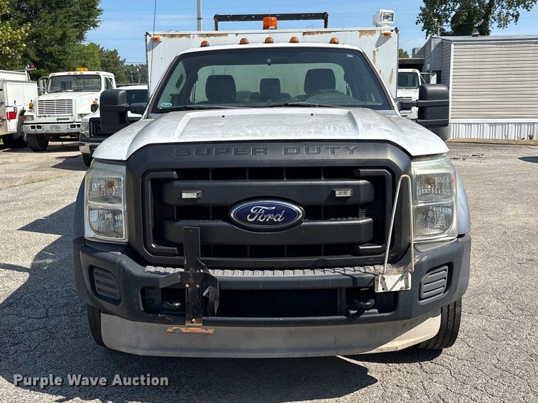 image for item ER3242 2012 Ford F450 Super Duty dump truck