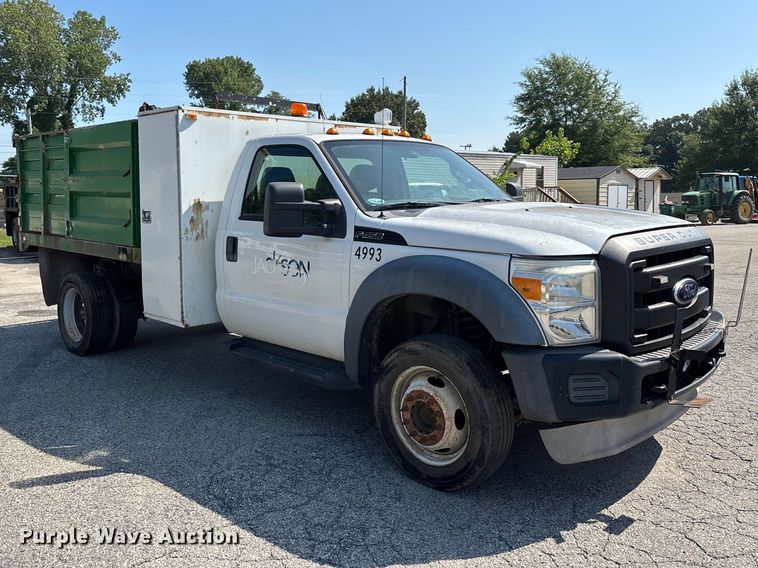 image for item ER3242 2012 Ford F450 Super Duty dump truck