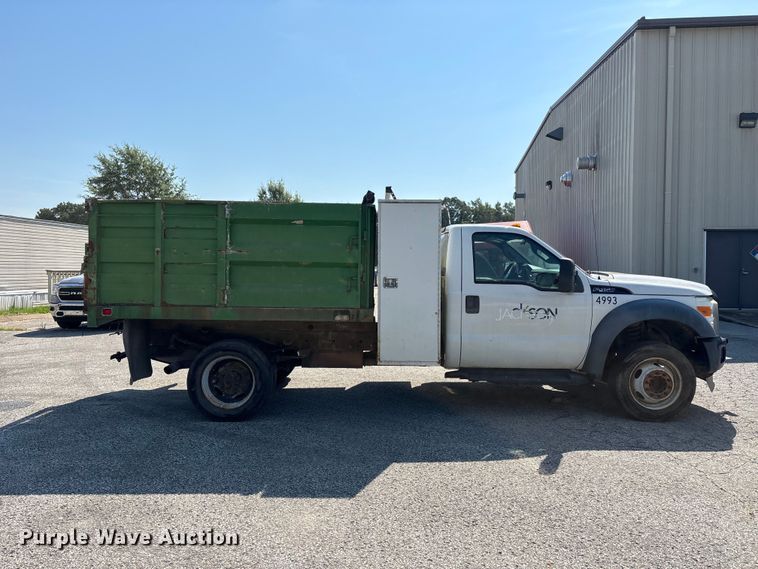 image for item ER3242 2012 Ford F450 Super Duty dump truck