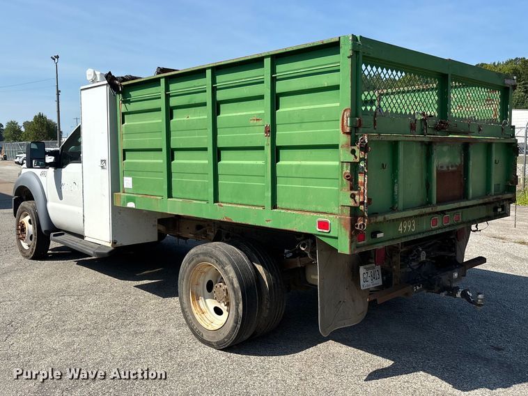 image for item ER3242 2012 Ford F450 Super Duty dump truck