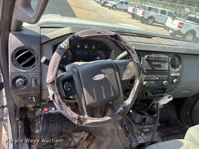 image for item ER3242 2012 Ford F450 Super Duty dump truck