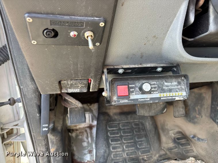 image for item ER3242 2012 Ford F450 Super Duty dump truck