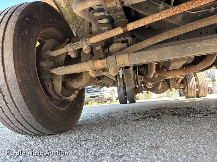 image for item ER3242 2012 Ford F450 Super Duty dump truck