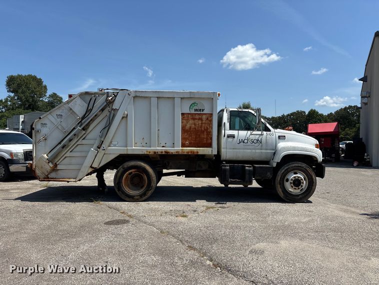 image for item ER3244 1999 GMC C7 refuse truck