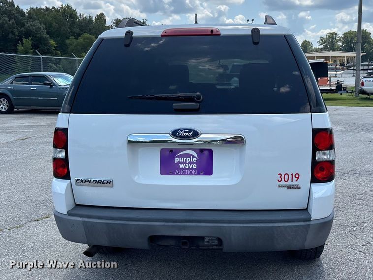 image for item ER3245 2006 Ford Explorer SUV